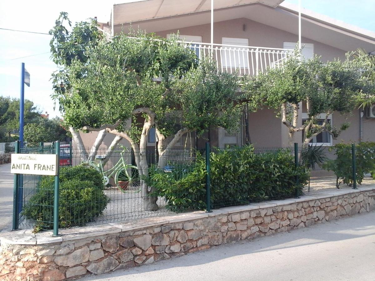 Apartments Anita Frane Vodice Exteriör bild