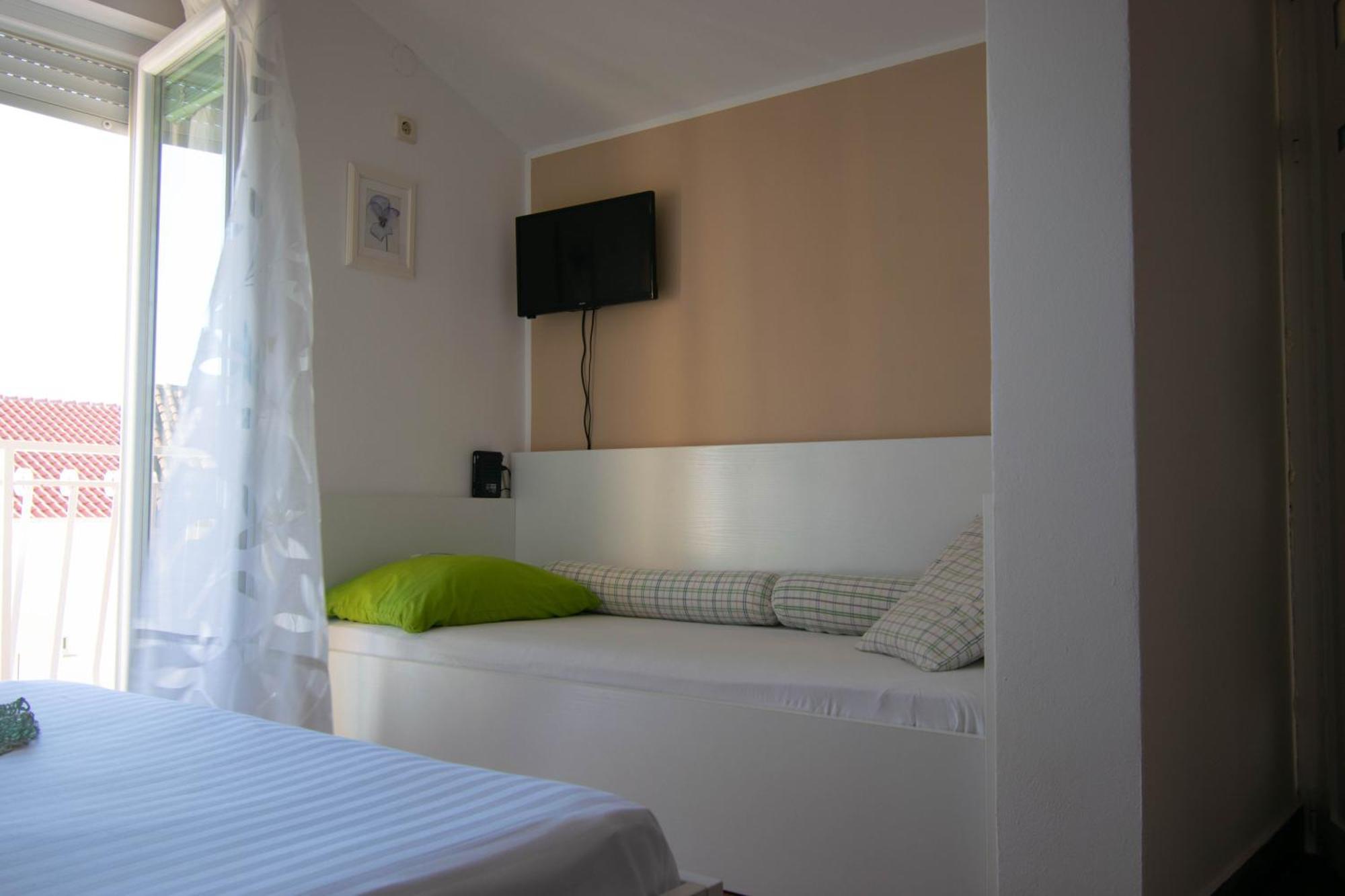 Apartments Anita Frane Vodice Exteriör bild